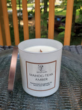 Load image into Gallery viewer, Wooden Wick Scented Candles